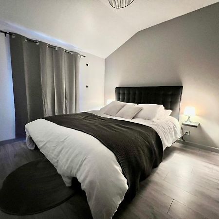 Appartement Chaleureux Proche Rer/ Cdg / Parc Expo Севран Екстериор снимка
