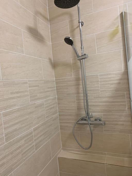 Appartement Chaleureux Proche Rer/ Cdg / Parc Expo Севран Екстериор снимка